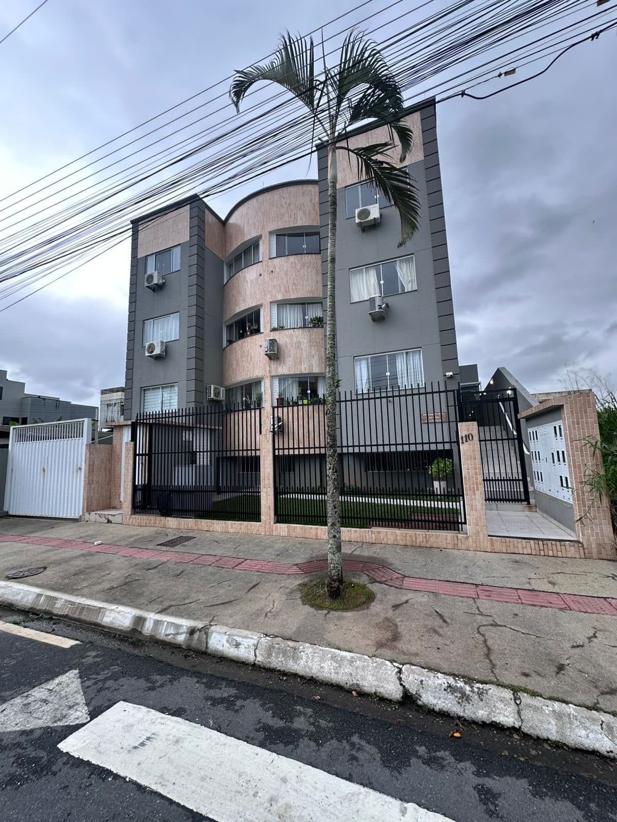 Katia Jorge Residence